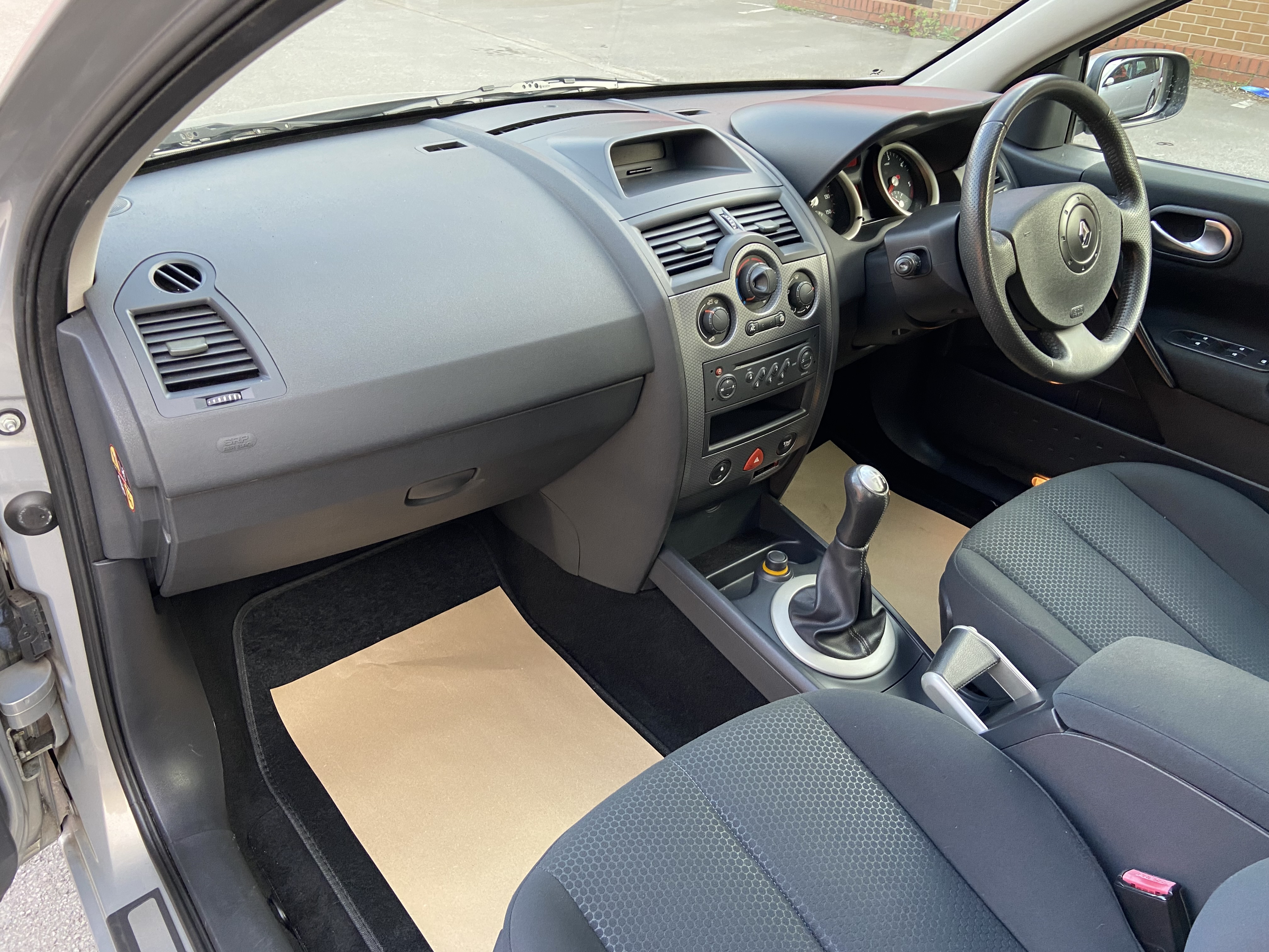 additional car image