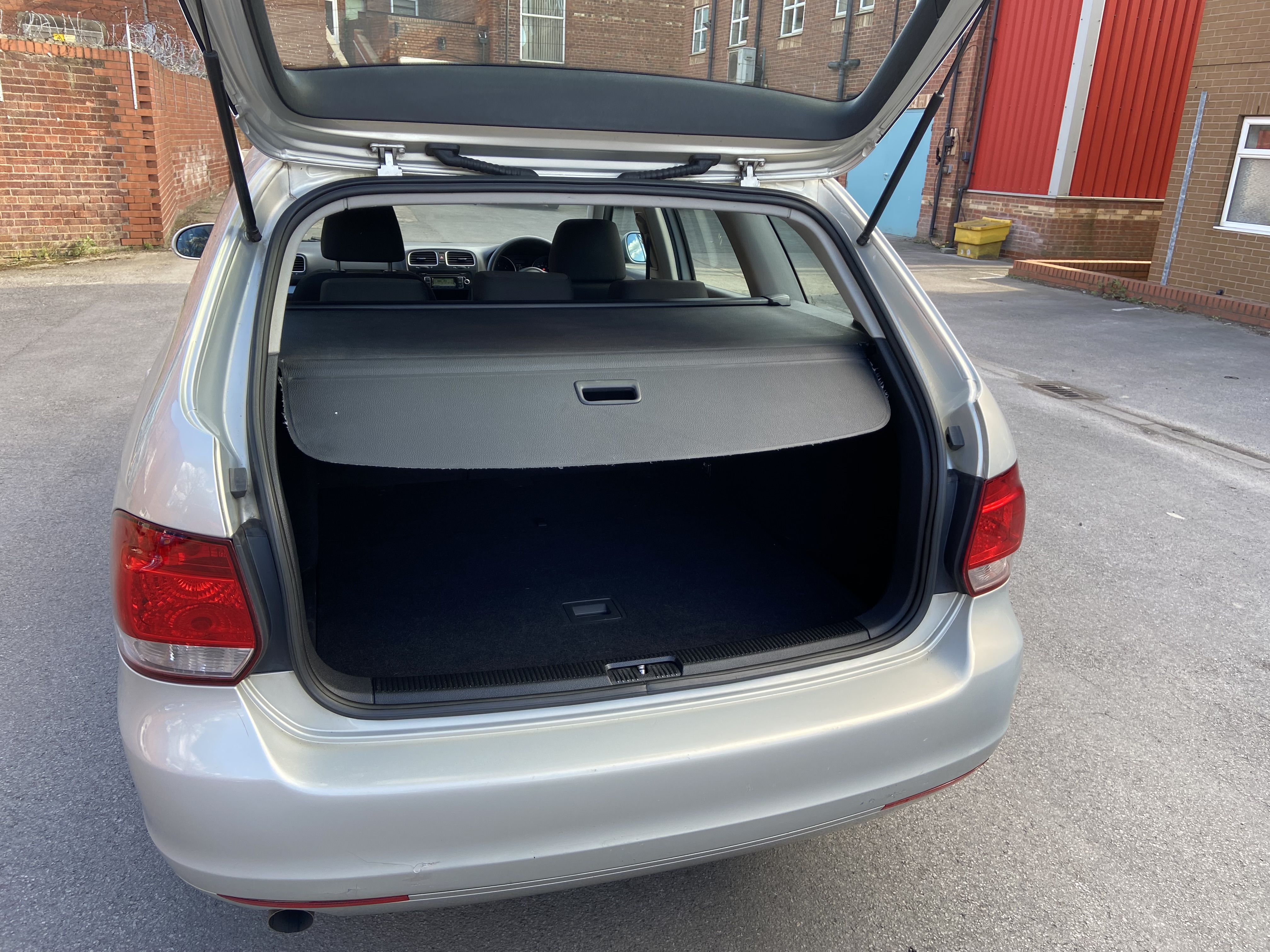 additional car image