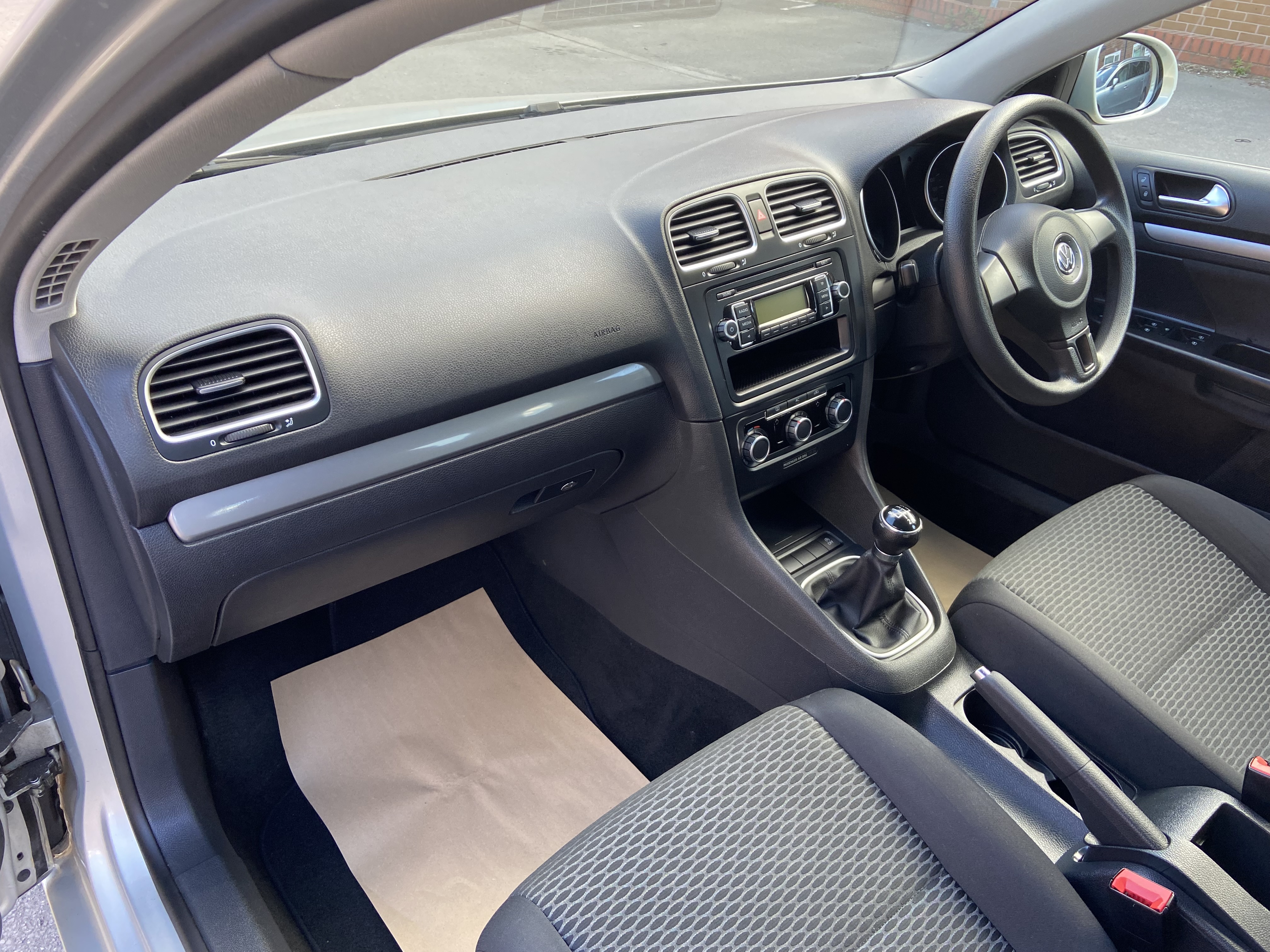 additional car image