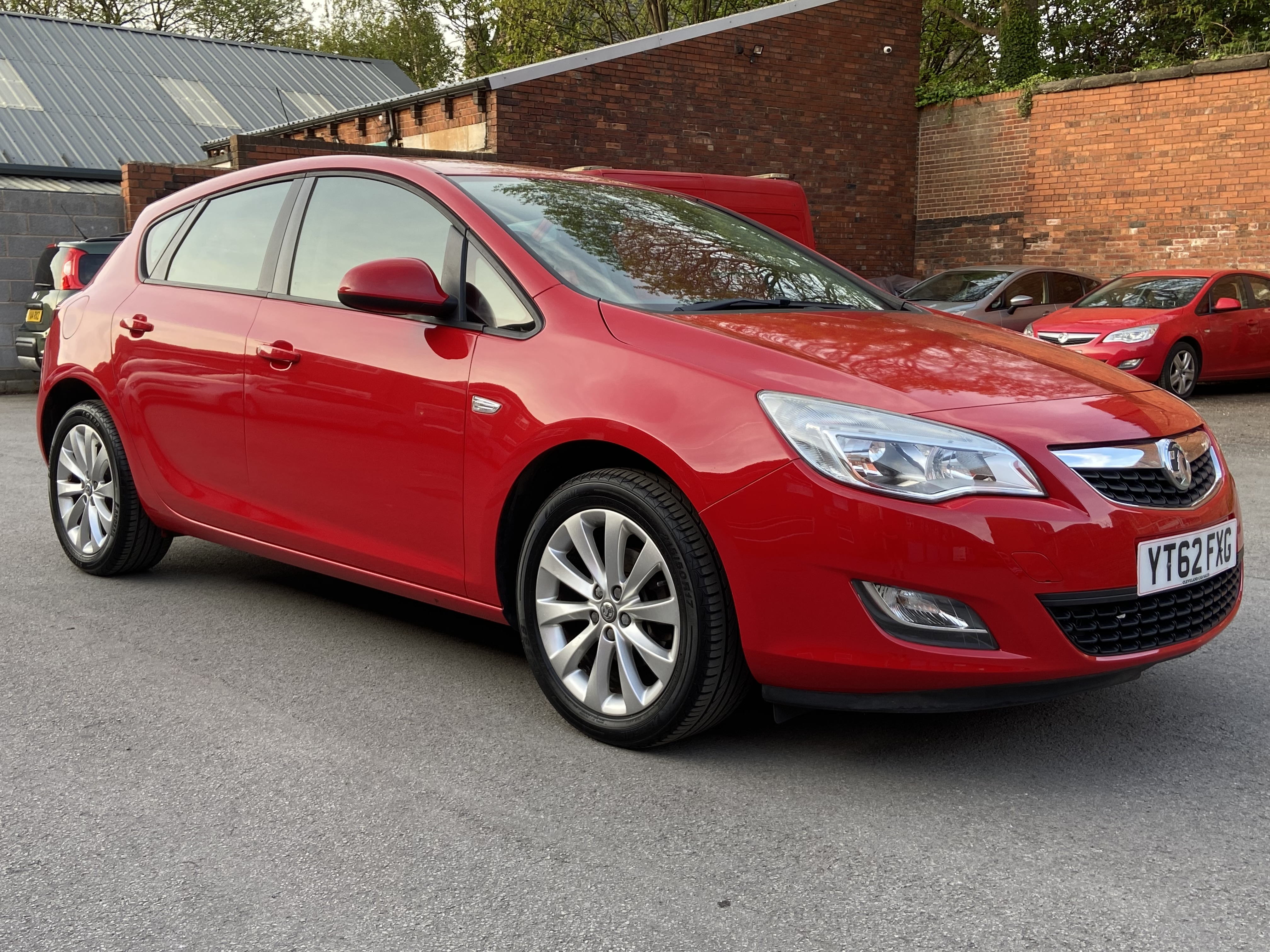 additional car image