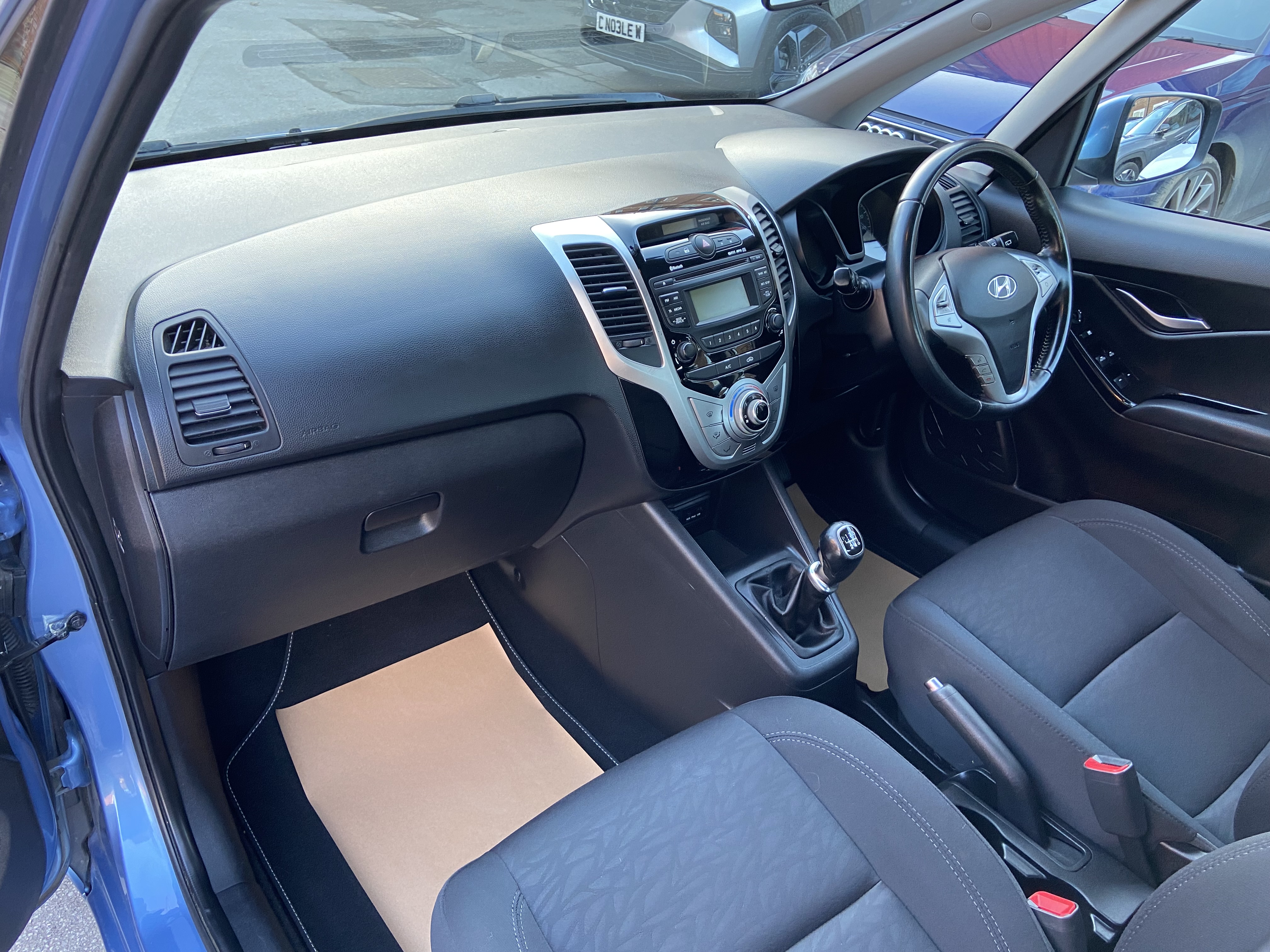 additional car image