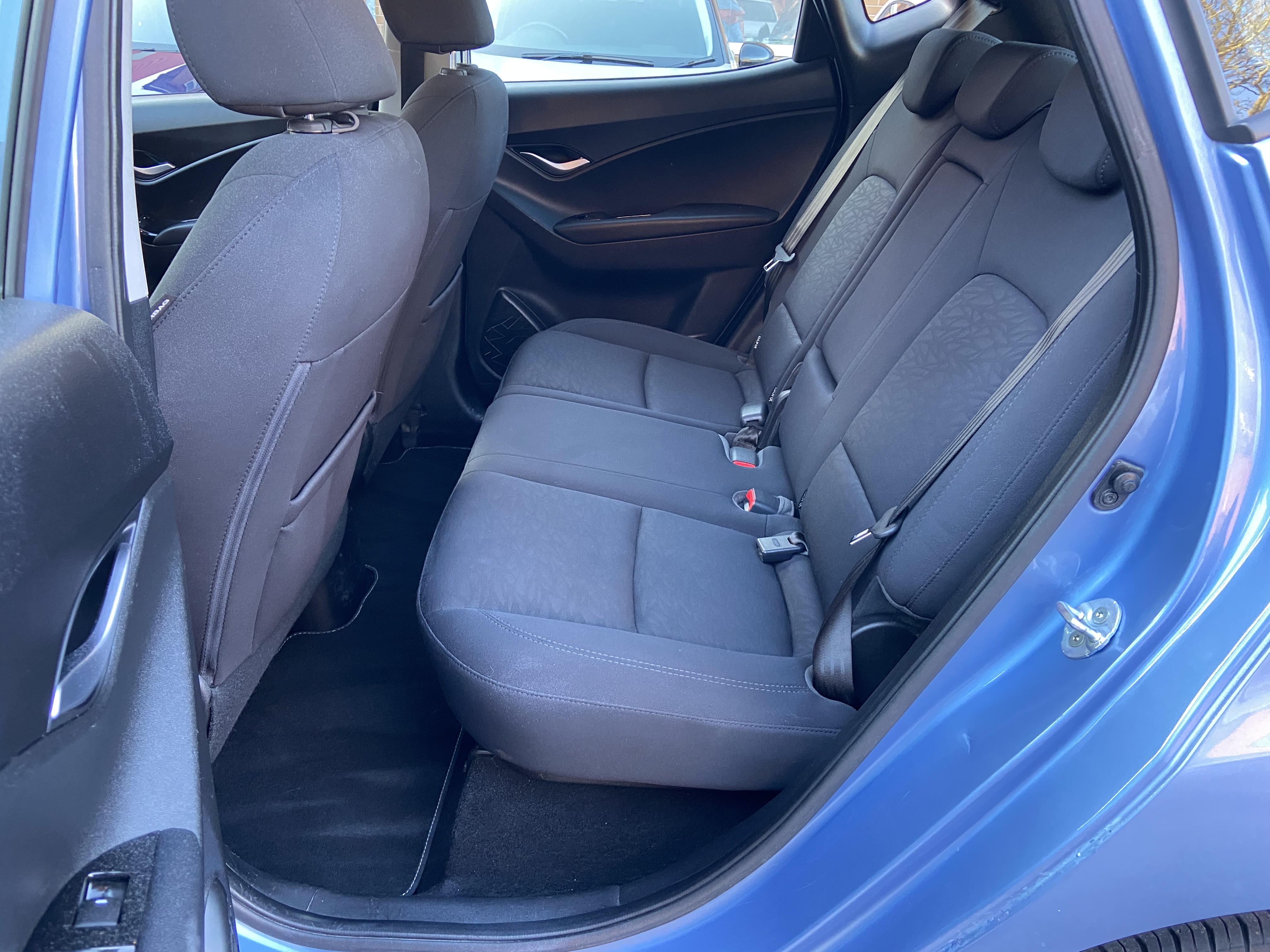 additional car image