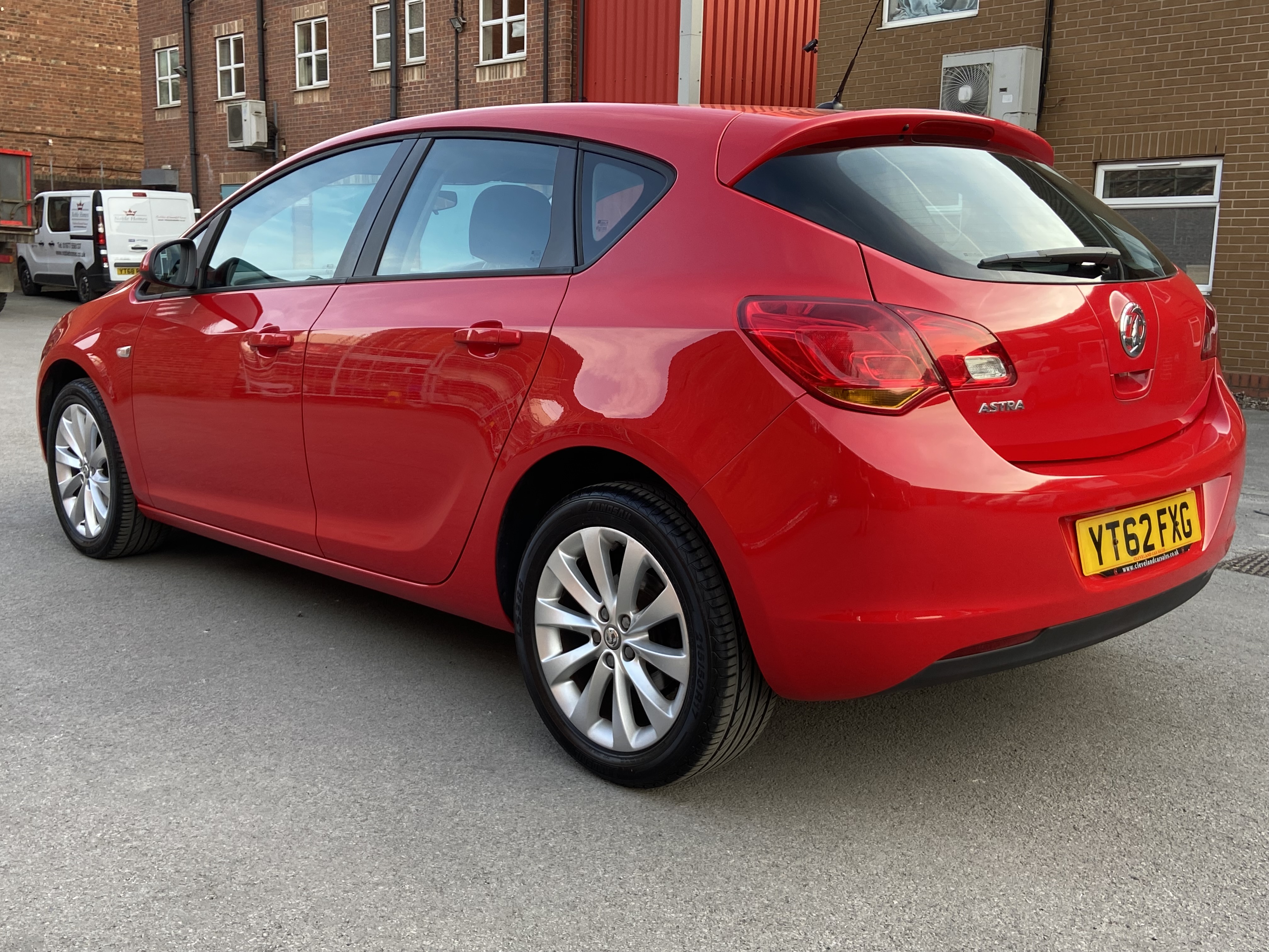 additional car image