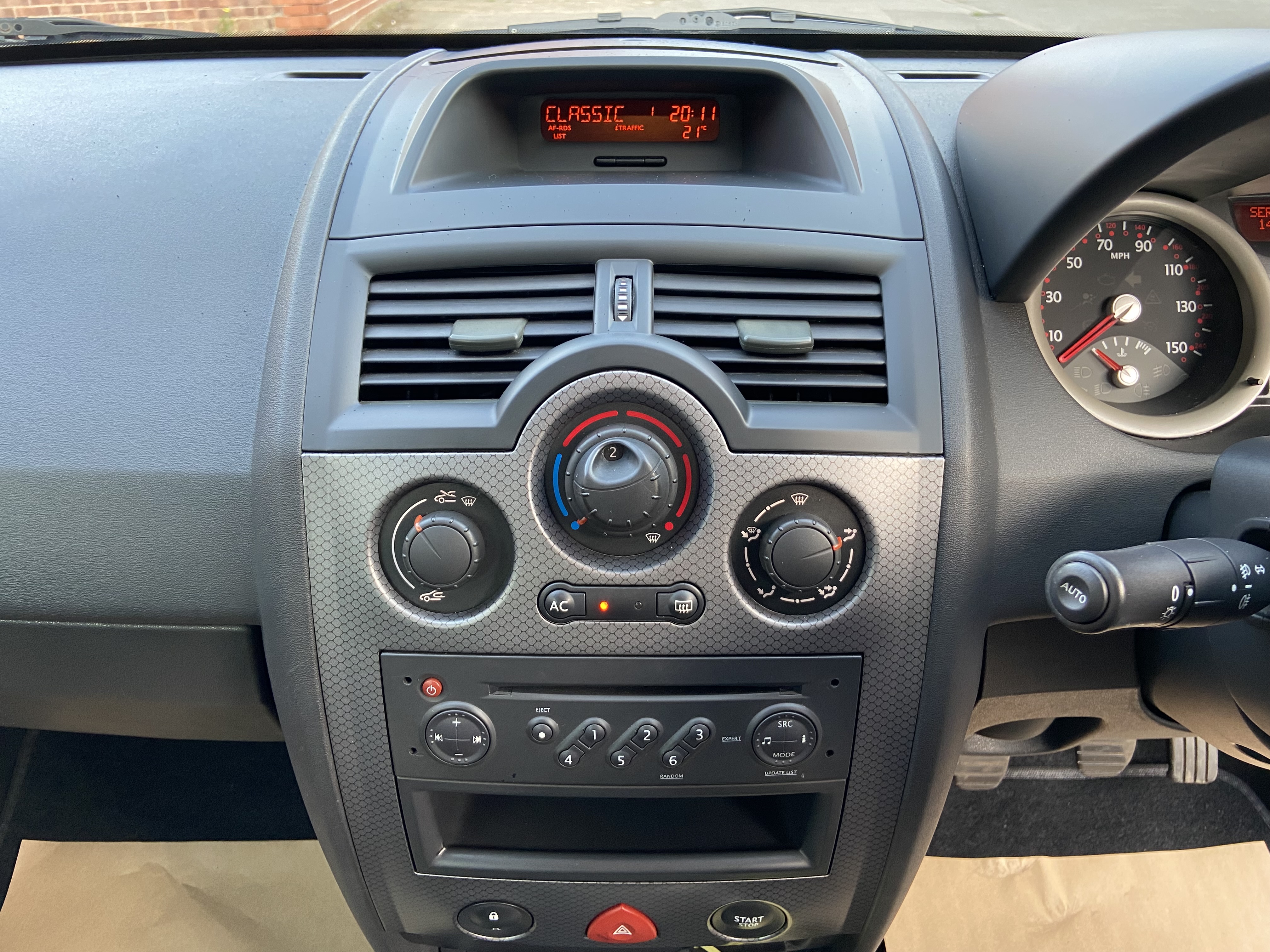 additional car image