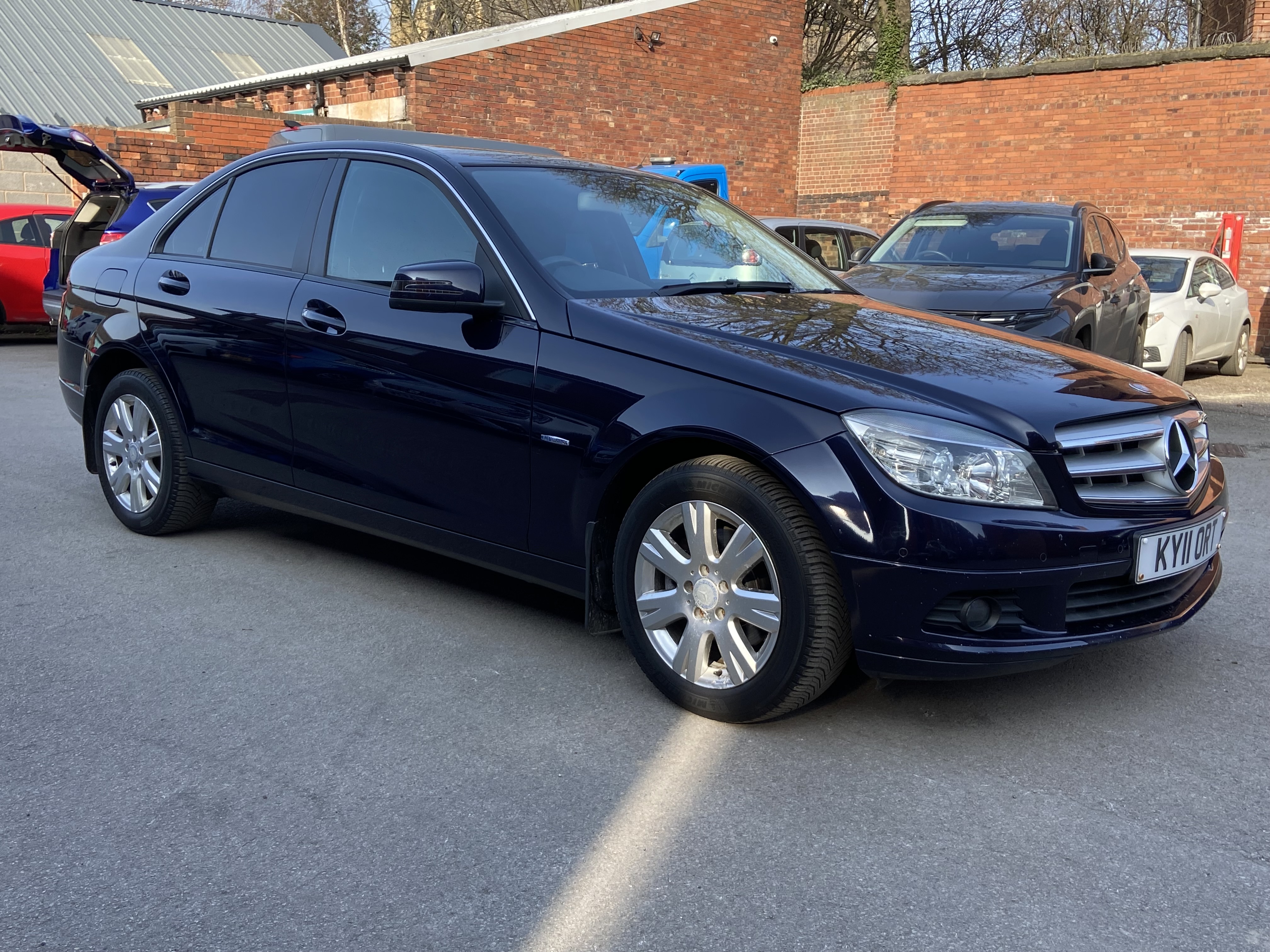 additional car image