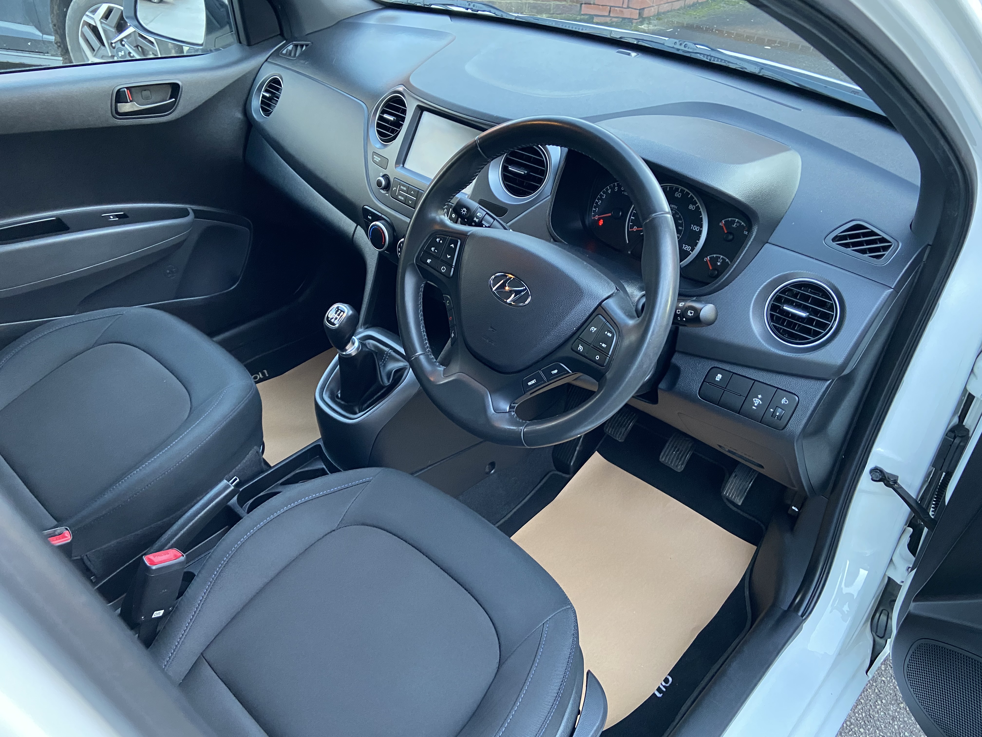 additional car image