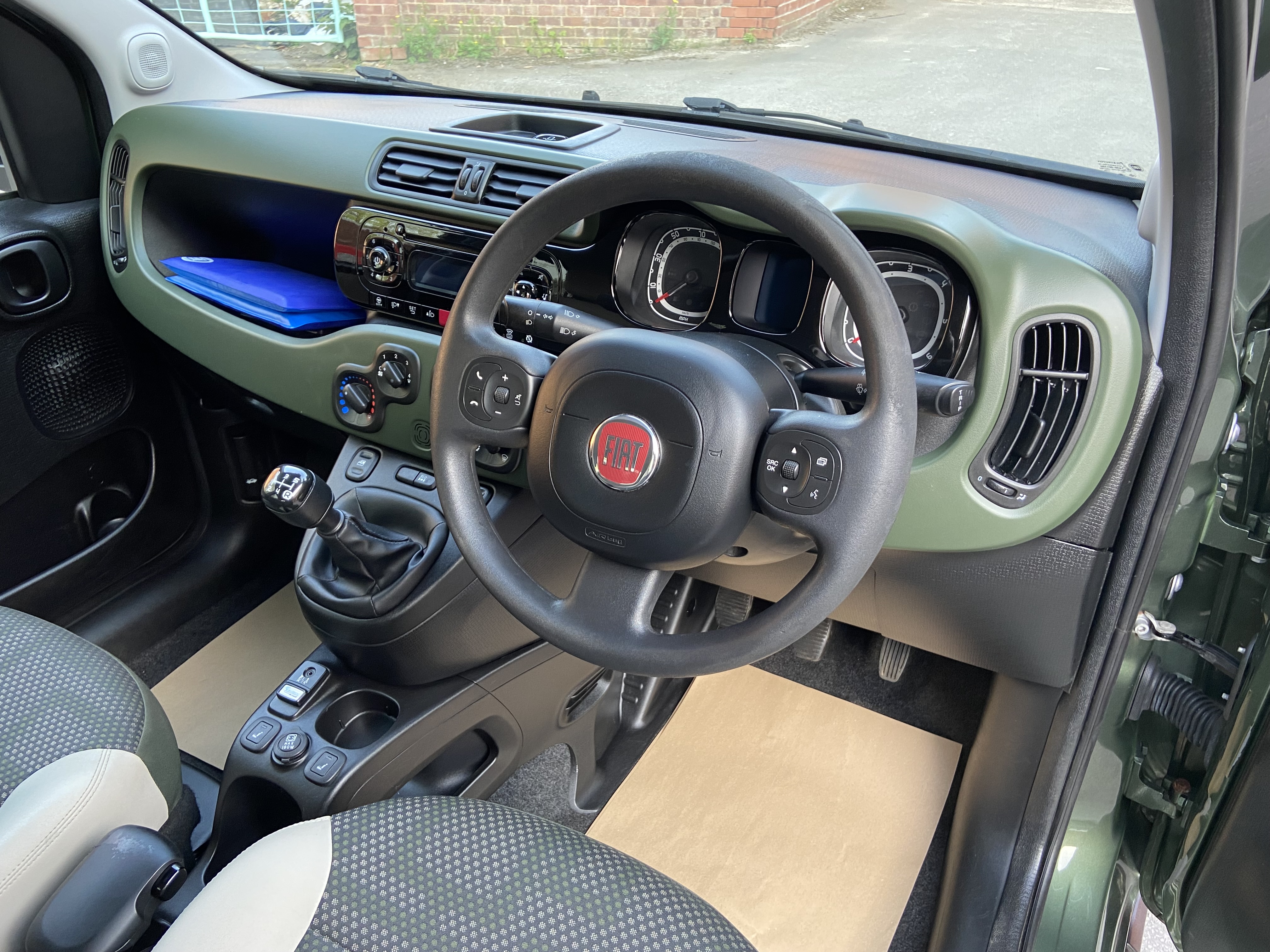 additional car image
