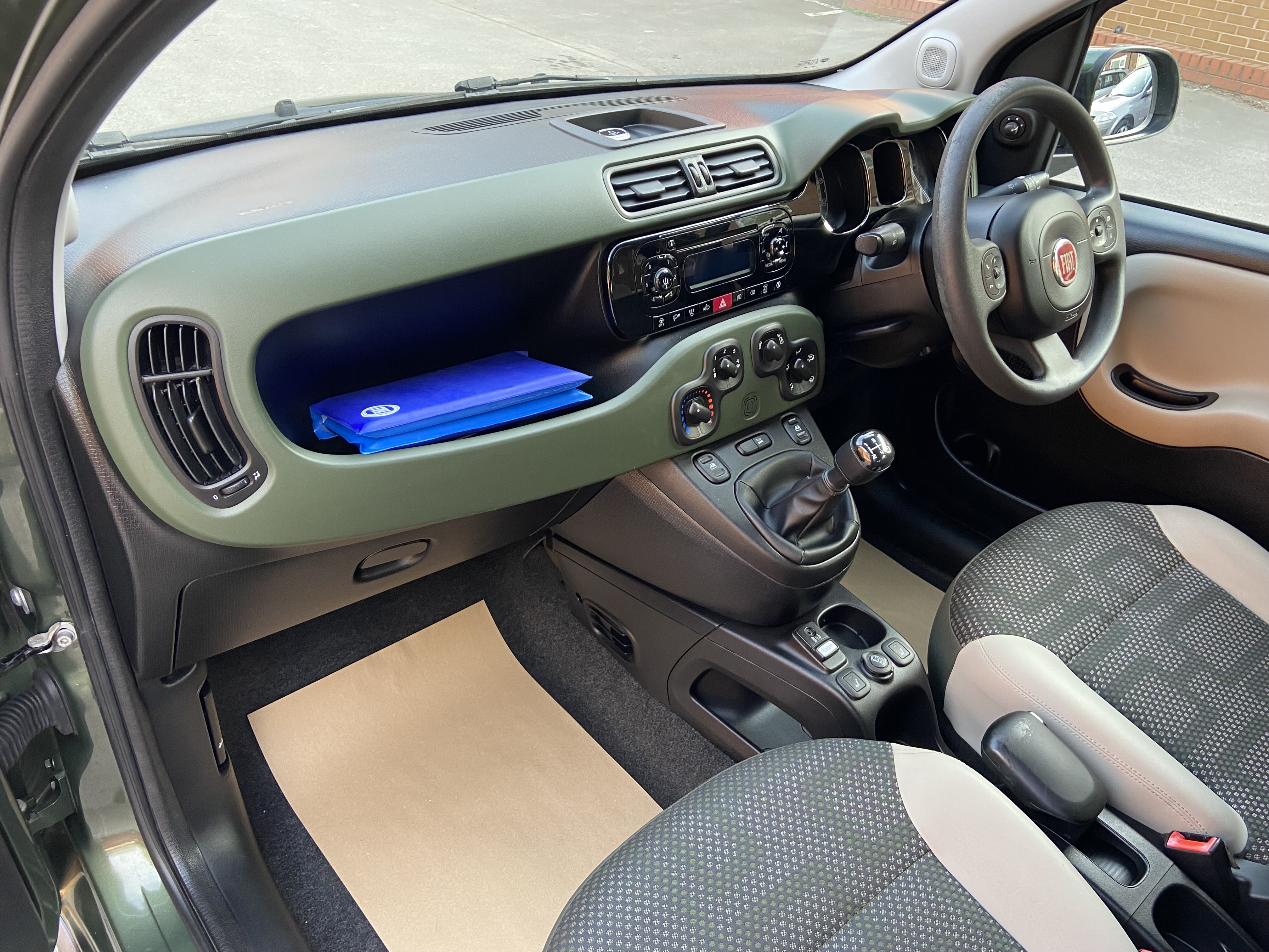 additional car image
