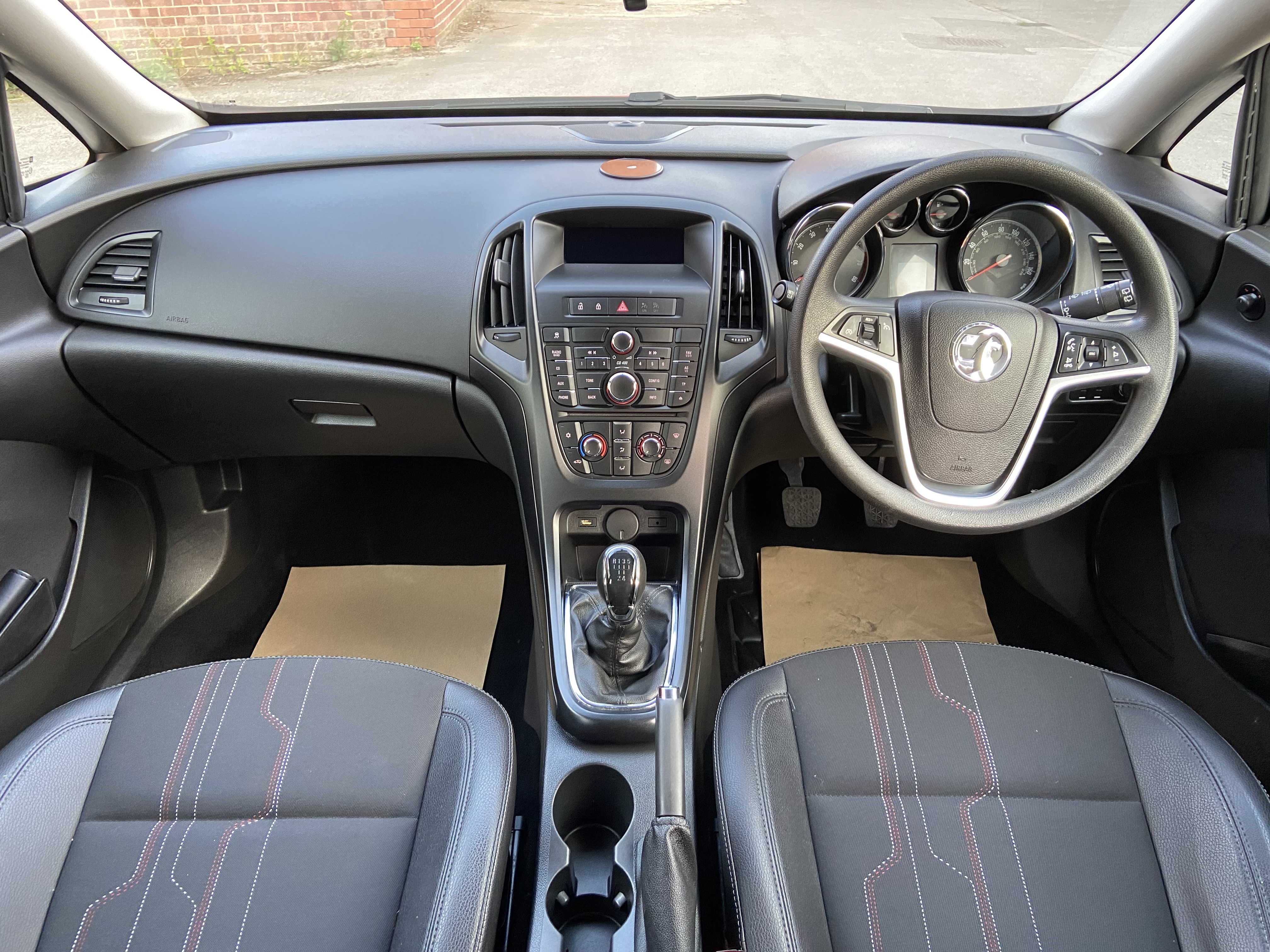 additional car image