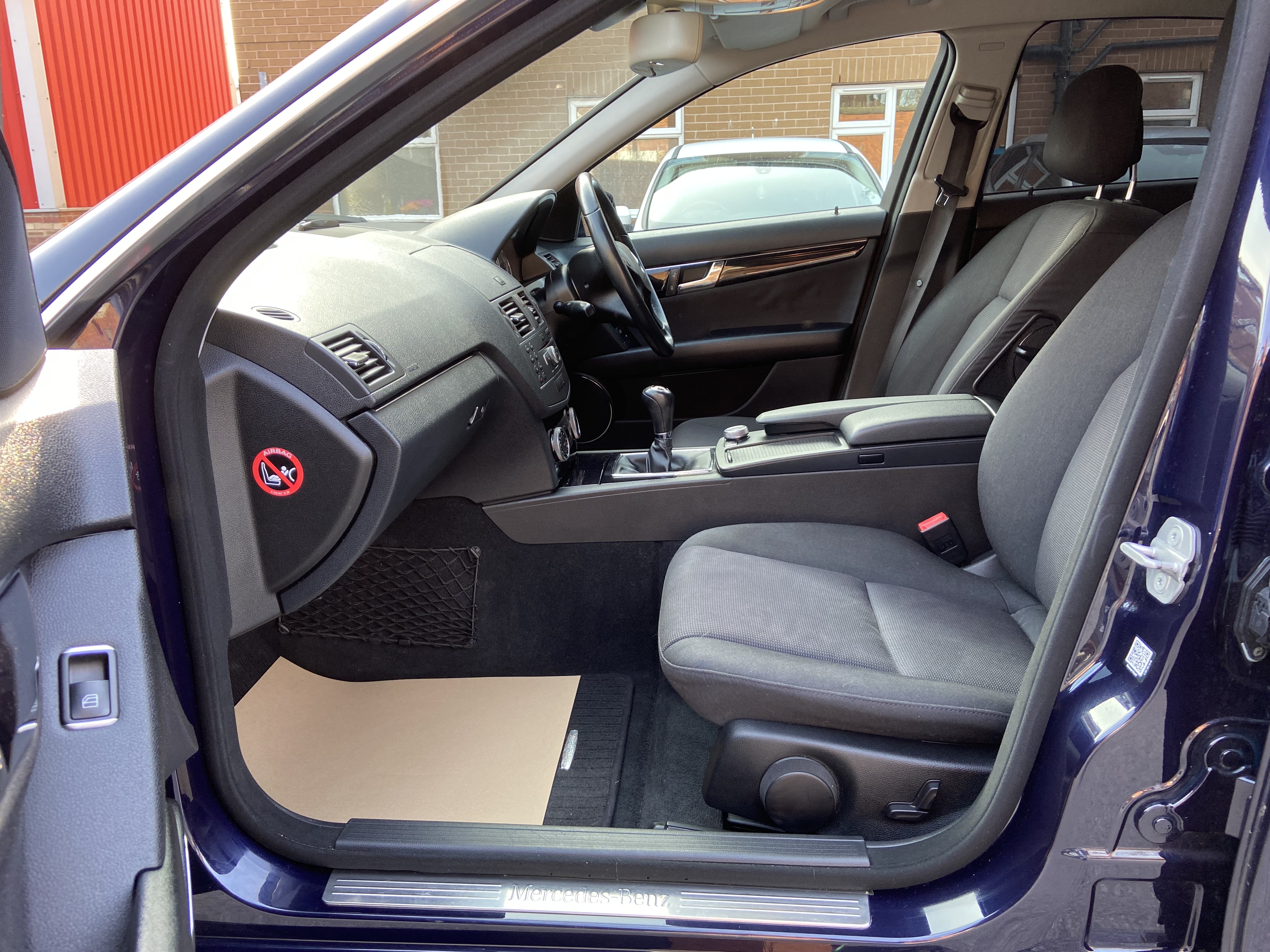 additional car image