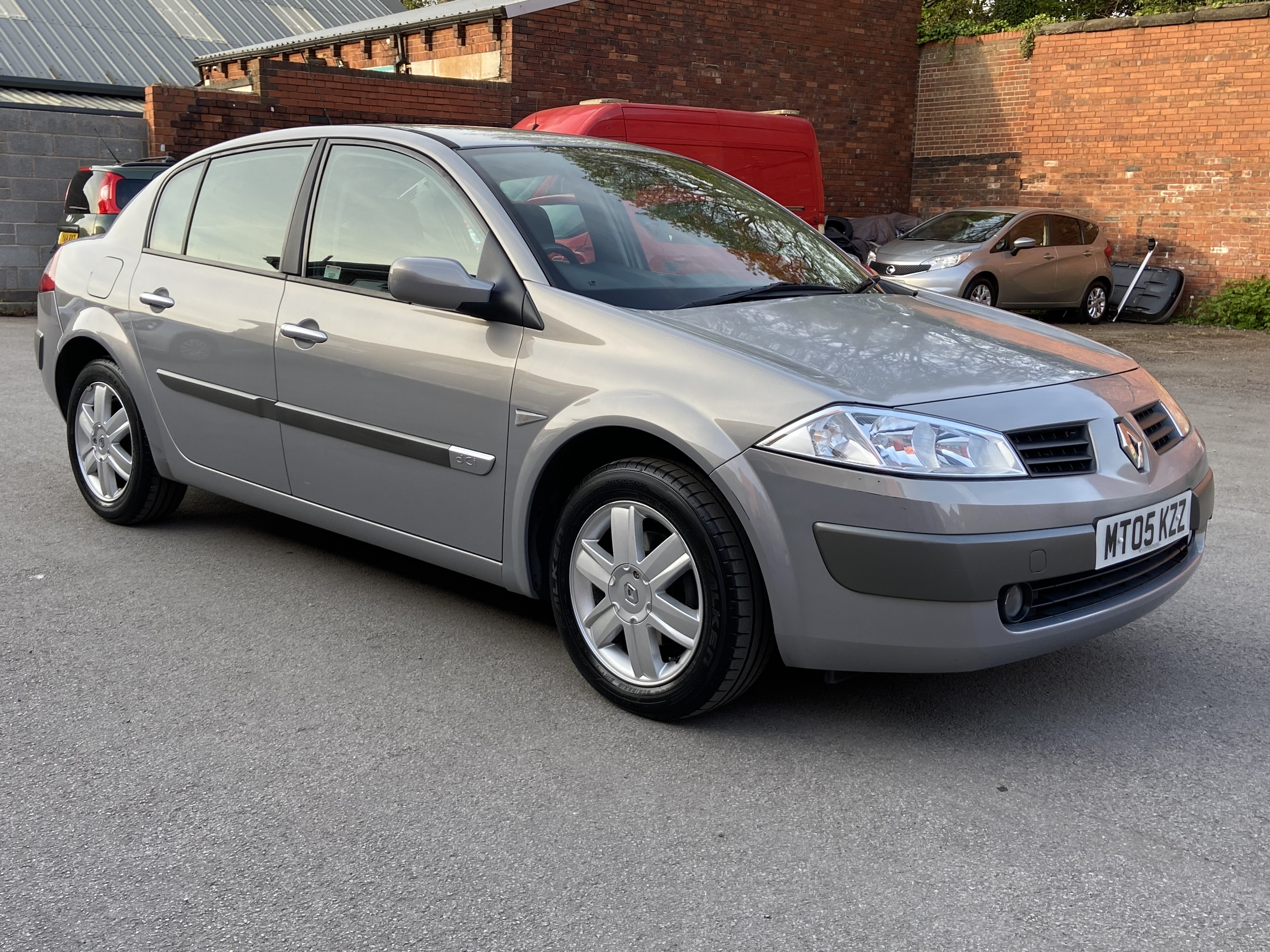 additional car image