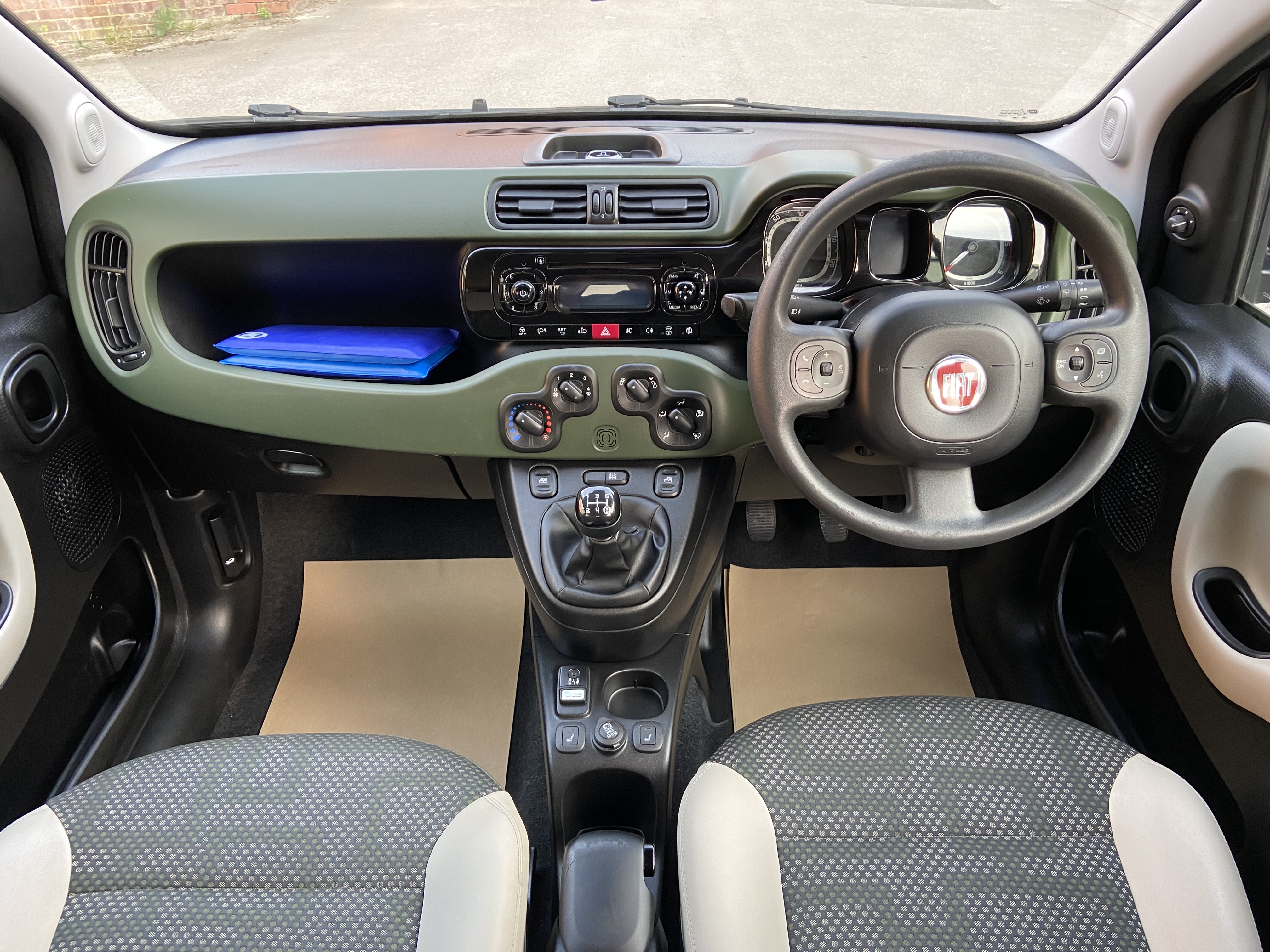 additional car image