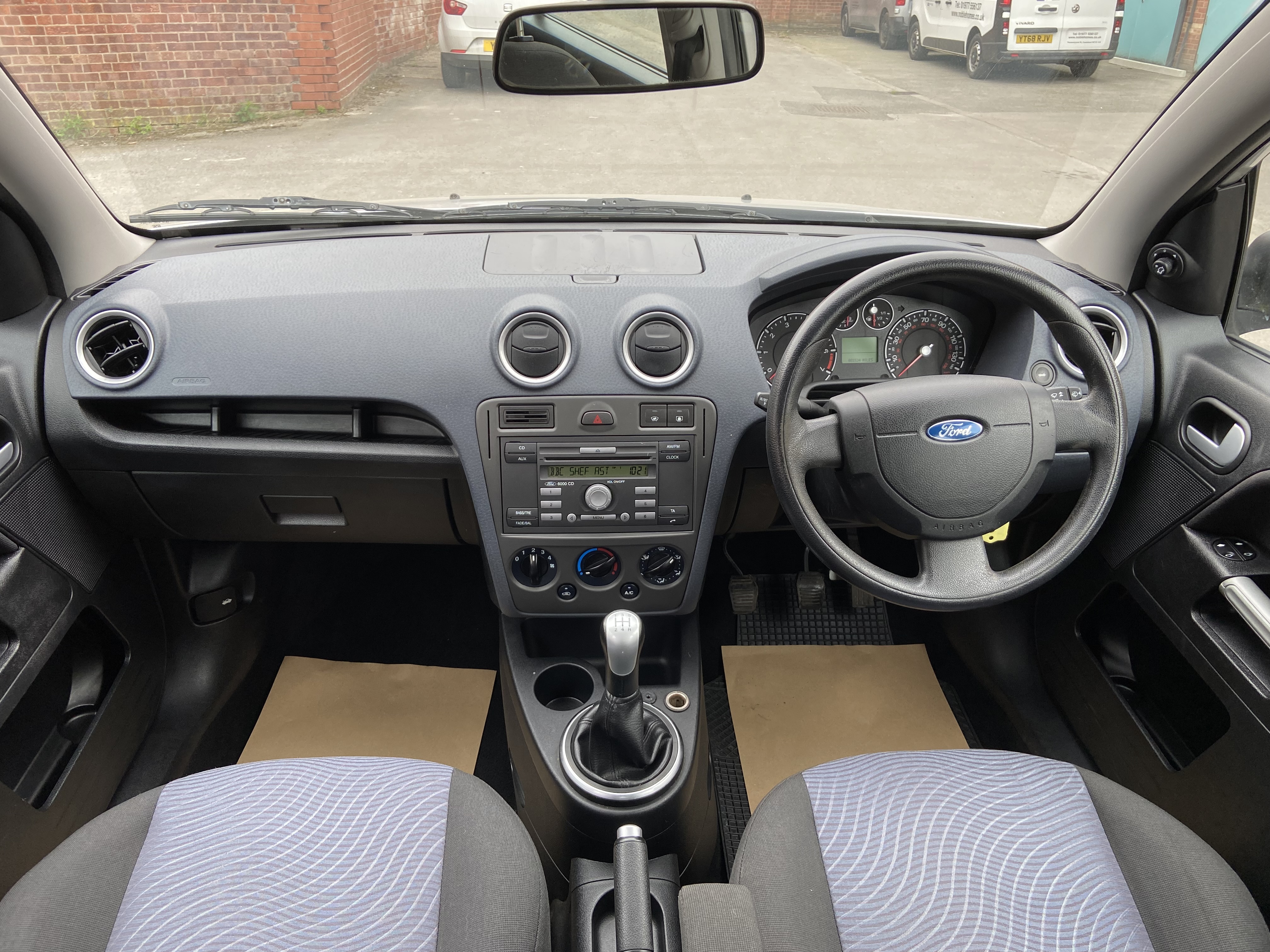 additional car image