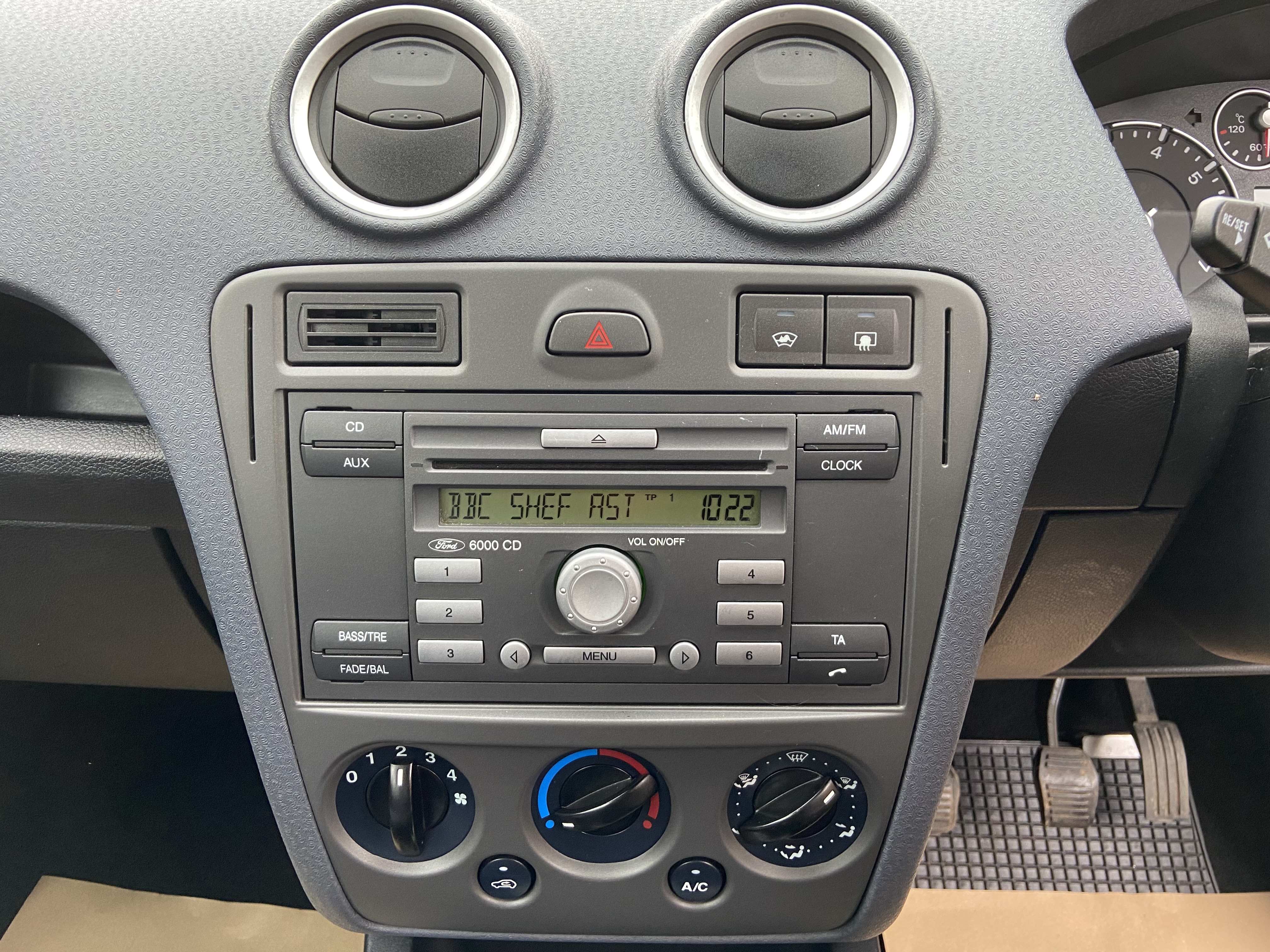 additional car image
