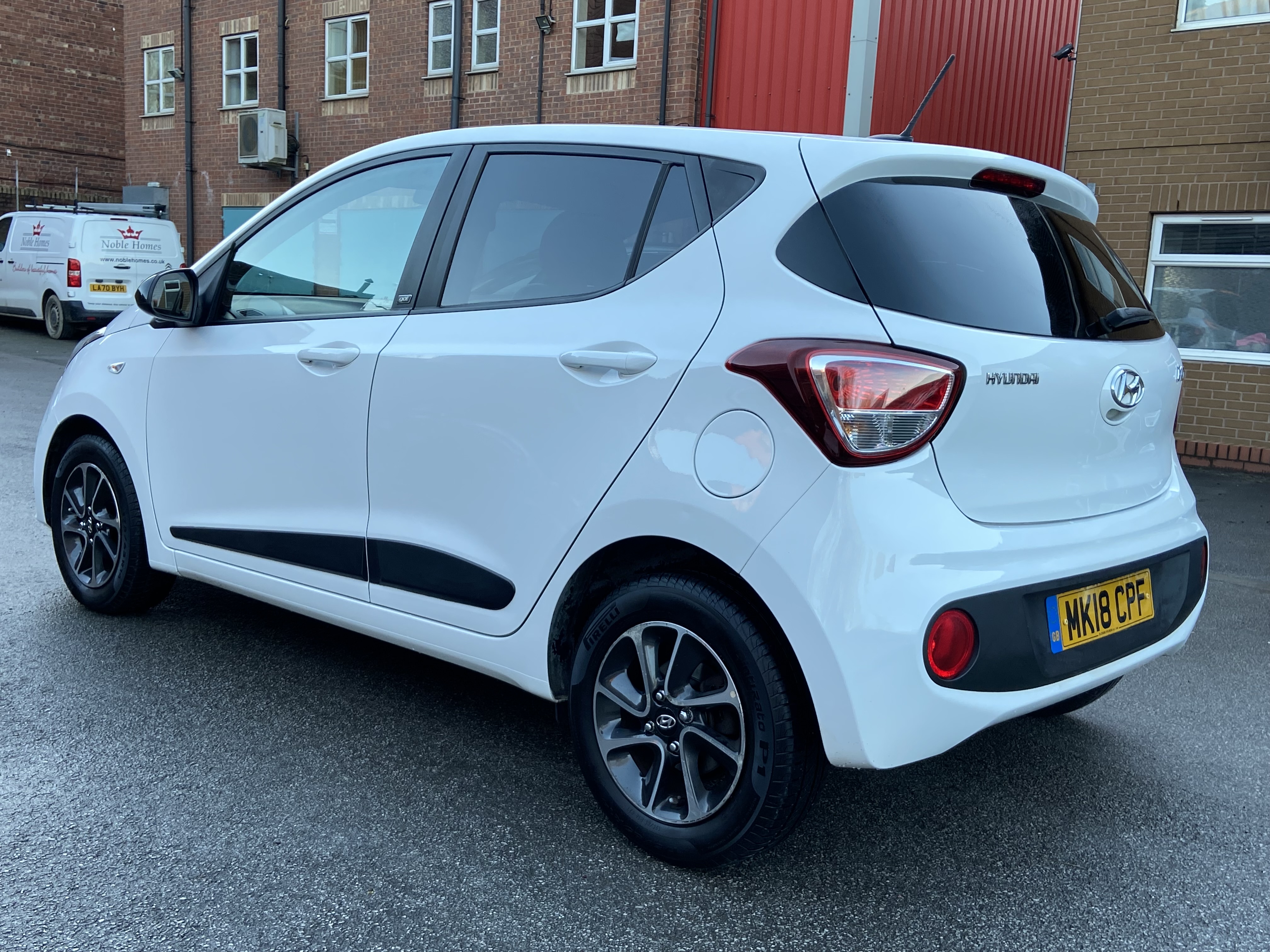 additional car image