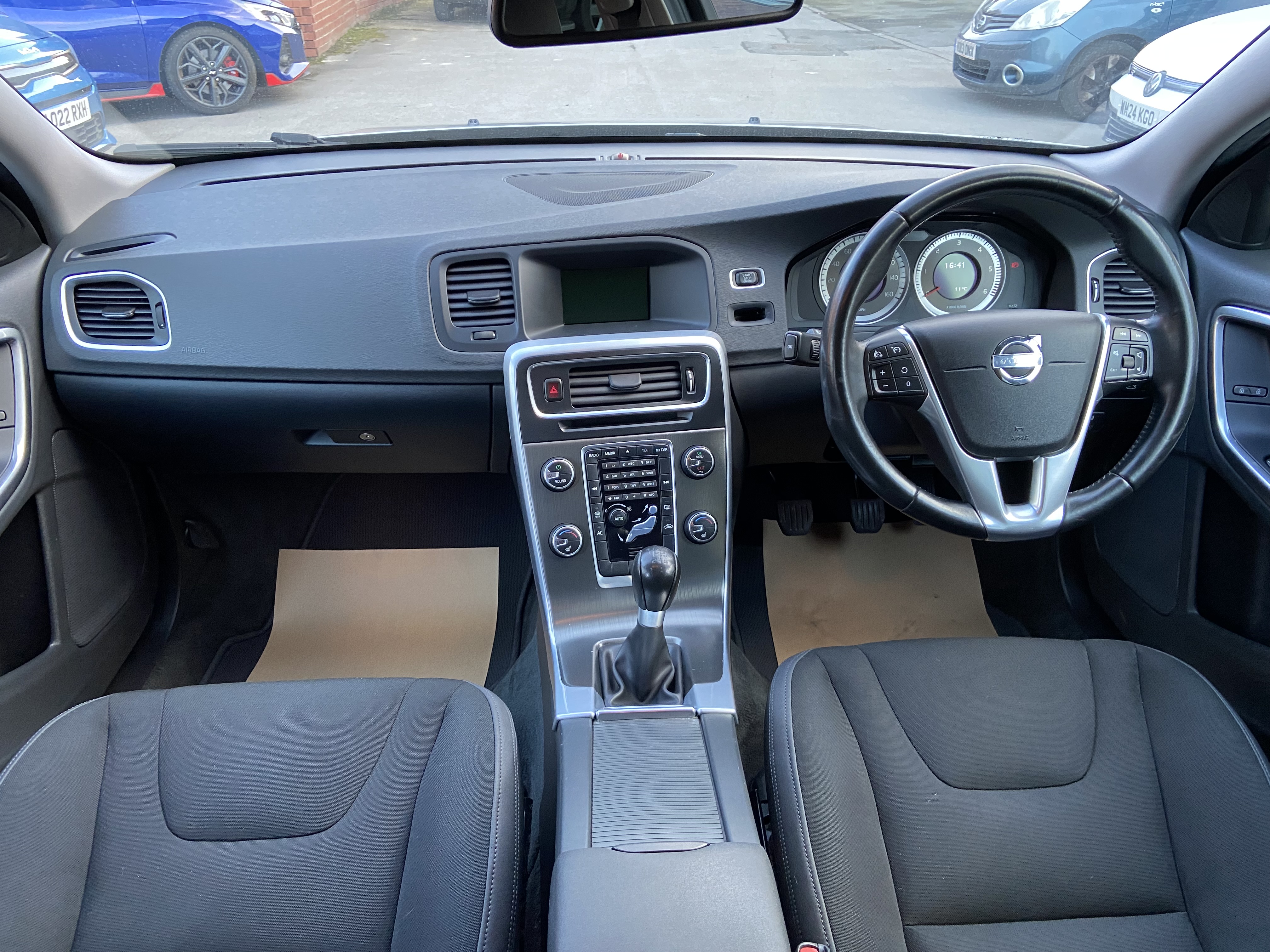 additional car image