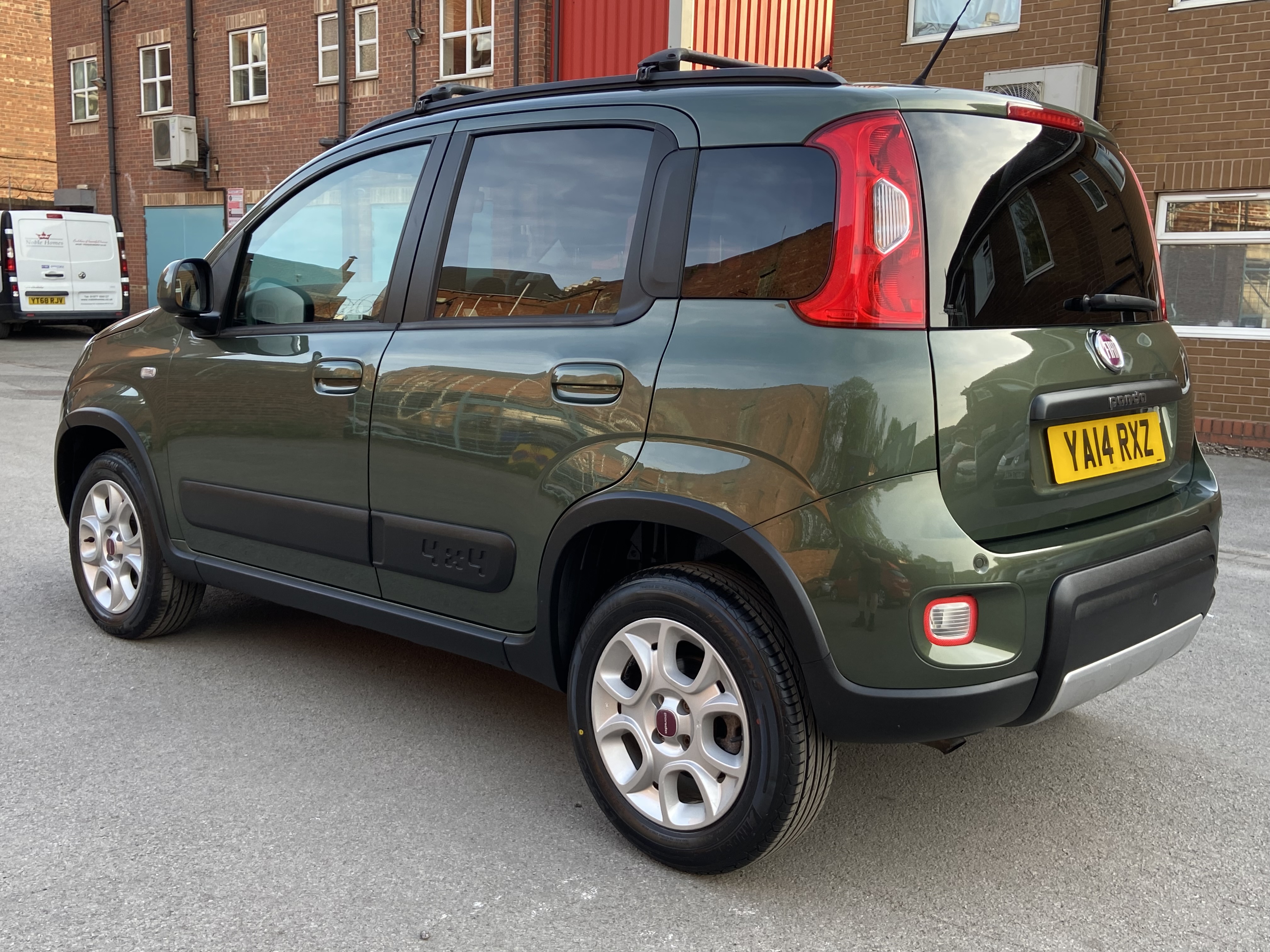 additional car image